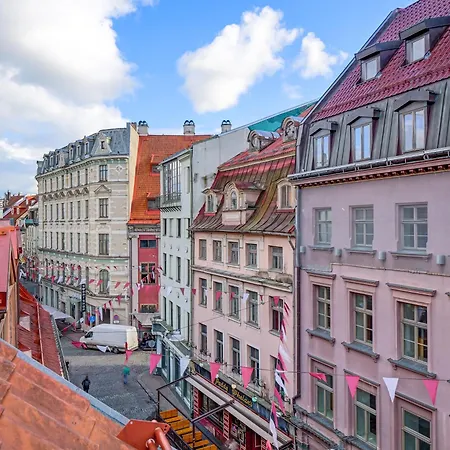 Διαμέρισμα Spacious Loft For 8, Heart Of Old