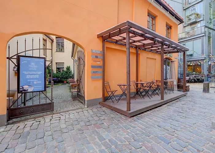 Spacious Loft For 8, Heart Of Old Dzīvoklis